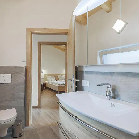 Appartement Tobias 2 *