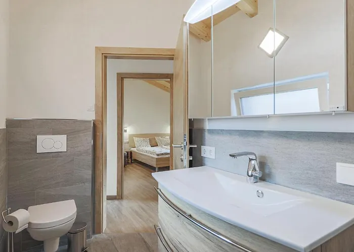 아파트 Tobias 2 *